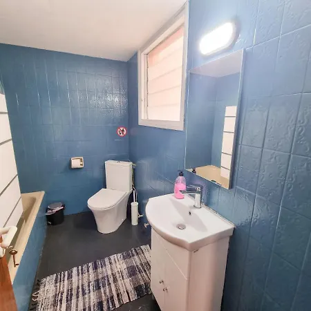 Citycenter Next To The Lárnaka