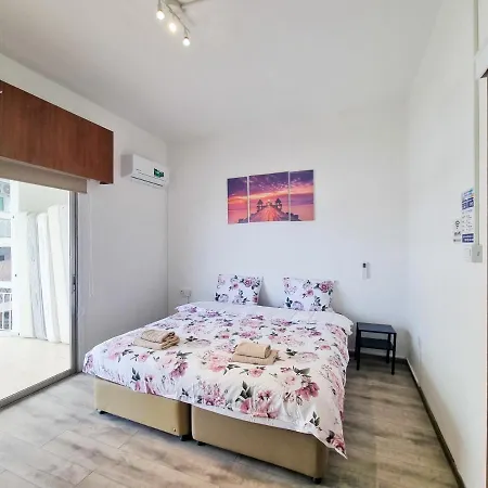 Citycenter Next To The ホームステイ *